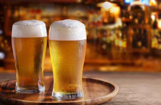 El Curioso Truco Para Enfriar Tu Cerveza En Minutos, ¡Lo Amarás En Verano!