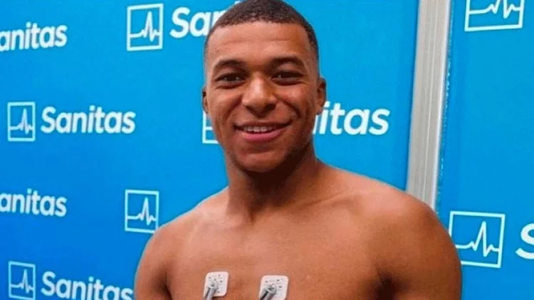 Mbappe Reconocimiento Medico