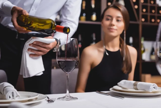 3 Trucos Para Escoger Un Buen Vino En Un Restaurante Y Parecer Un Sommelier