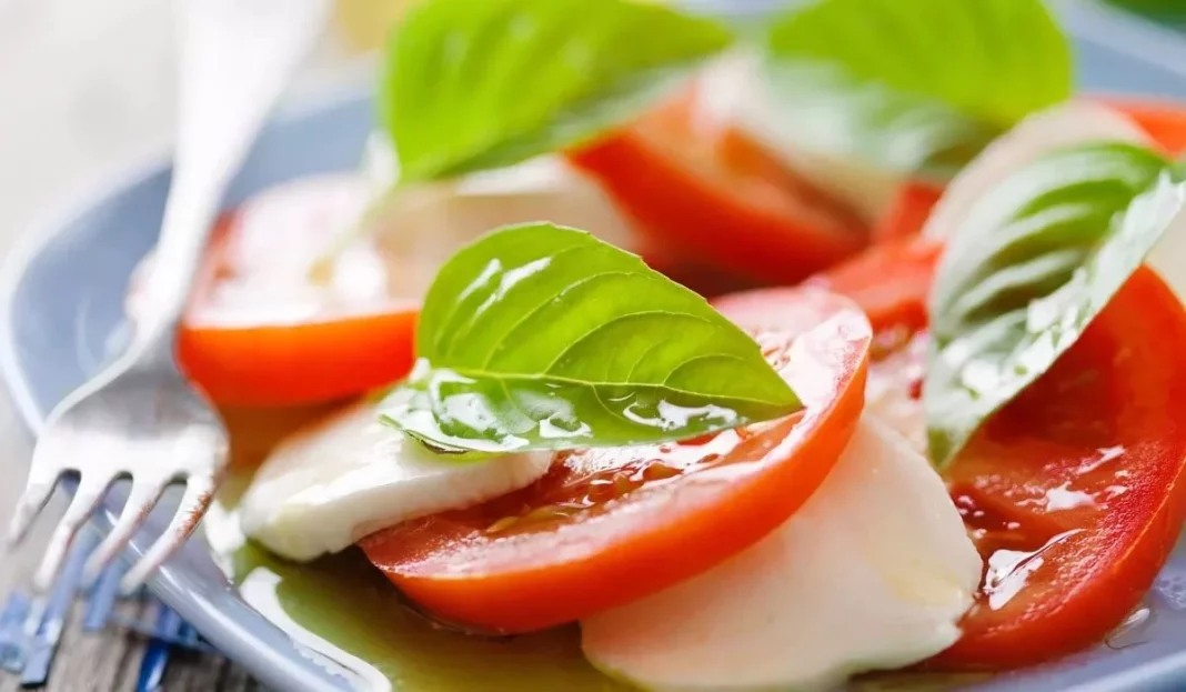 Ensalada Caprese: simple y sabrosa