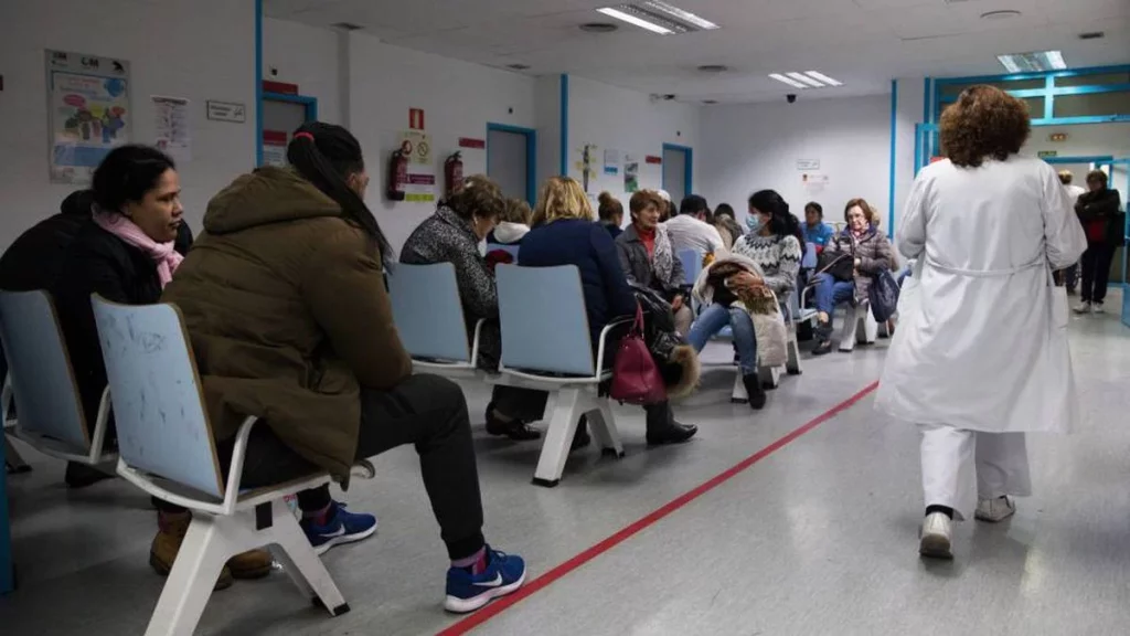 Incremento En Los Tiempos De Espera: El 80% De Los Pacientes Enfrenta Retrasos Significativos En La Atención Primaria