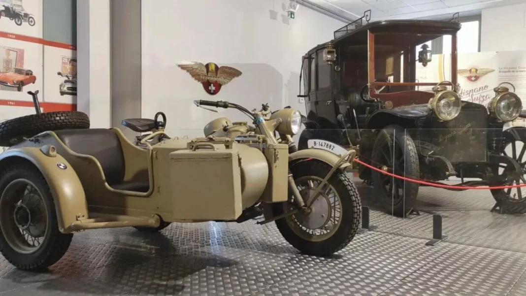 Museo de la Automoción: un viaje al pasado sobre ruedas