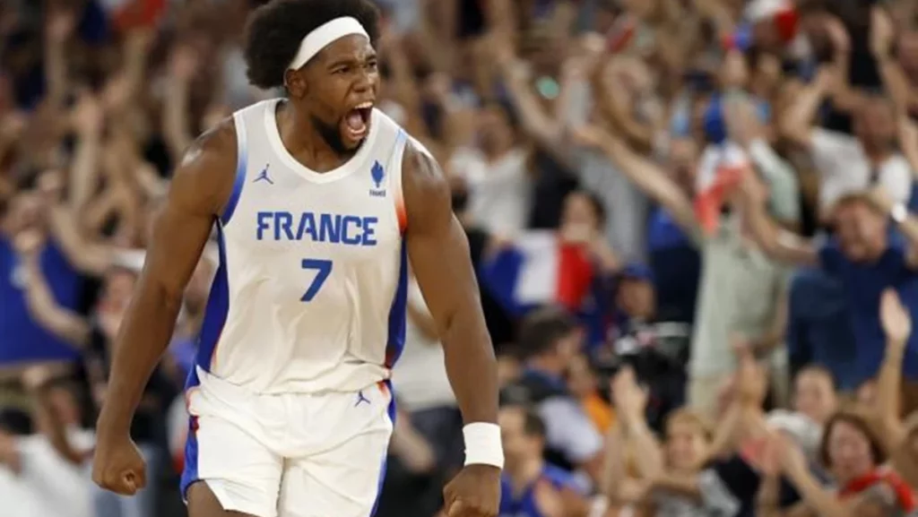 Yabusele Está Sobresaliendo En Los Juegos Olímpicos De París 2024