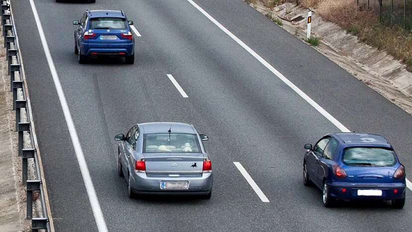 La Normativa De La Dgt Sobre Adelantamientos