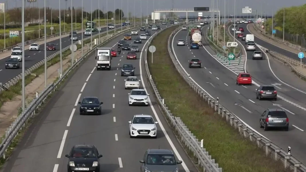 Por qué algunos conductores sufren el ‘síndrome del carril izquierdo’