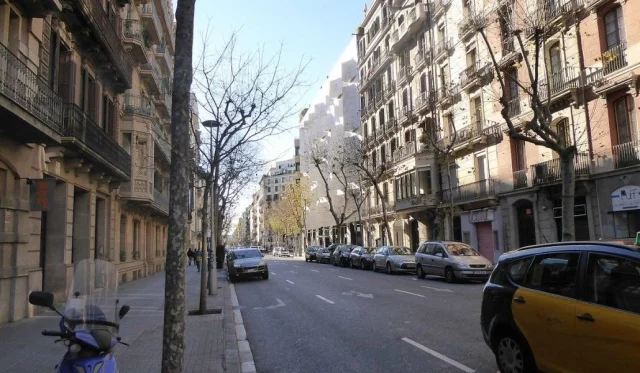 9 Millones Cuesta Comprar Una Casa En La Calle Más Cara De Cataluña, Cerca De Barcelona