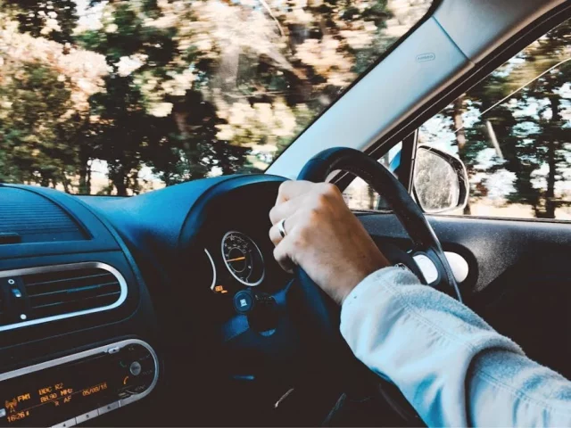 Adiós A Los Ambientadores Con Este Curioso Truco Que Deja El Coche Libre De Malos Olores