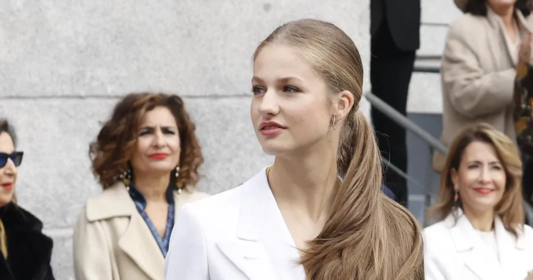 La princesa Leonor se salta las normas de la Casa Real en su escapada por Pontevedra