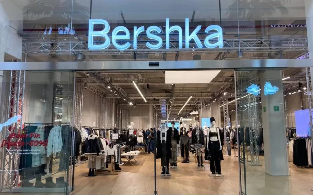 Parecerás Atrevida Y Juvenil Con Estas  Chaquetas De Efecto Piel De Bershka