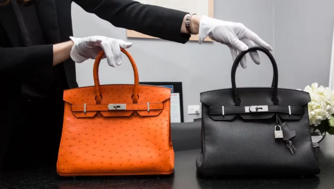 Réplicas de lujo: las falsificaciones de bolsos, joyas y ropa que engañaron al mundo