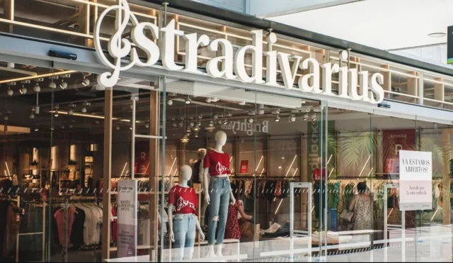 Arrasan En Madrid Y Barcelona Estos 6 Coloridos Abrigos De Stradivarius Por Menos De 30 Euros