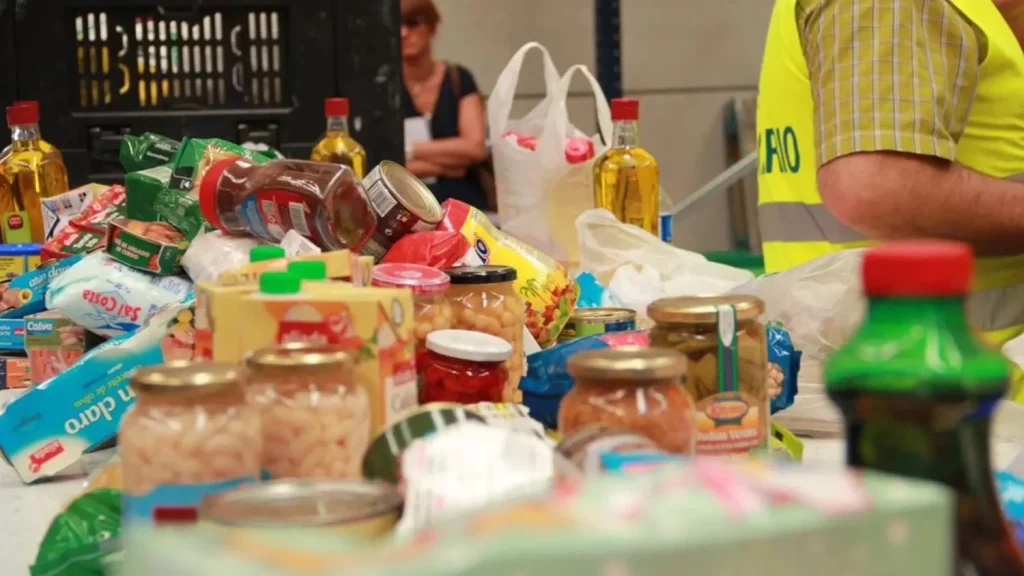 Banco De Alimentos: Al Borde Del Colapso Ante La Creciente Demanda Y La Escasez De Recursos En Invierno