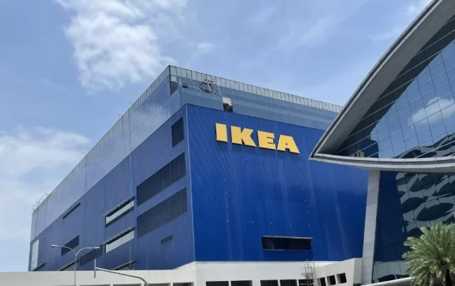 Dile Adiós A La Mesita De La Noche Y Hola Al Espacio Con La Solución De Ikea De 9 Euros