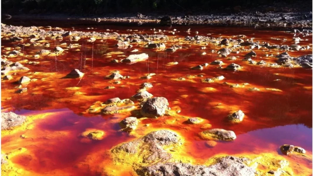 El color del agua: el toque marciano de Rio Tinto