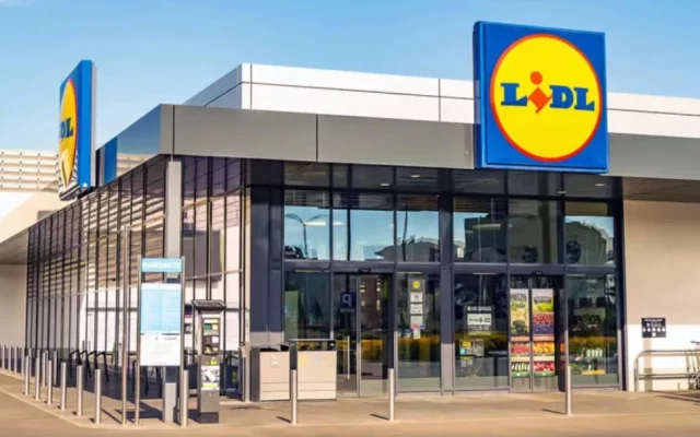 El Producto De 2 Euros De Lidl Que No Ocupa Espacio Y Hace Que Fregar Los Platos Sea Mucho Más Cómodo