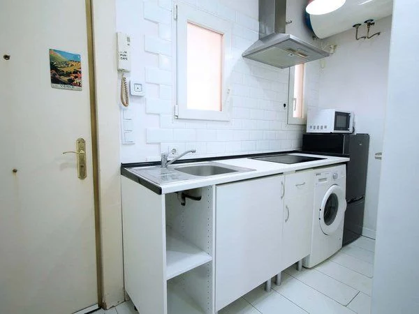 Este ‘Piso’ De 26 M² En Malasaña Por 800 Euros Ha Dejado De Piedra A Todo El Mundo