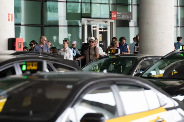 Los Taxistas De Barcelona Piden Un Aumento En Su Tarifa Para Cubrir Los Costes Del Trabajo