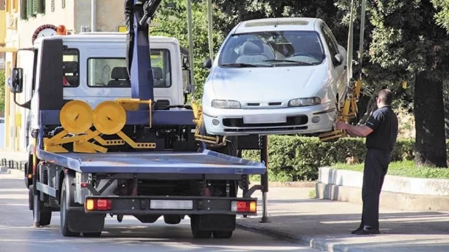 Hacienda Le Embarga El Coche Y Lo Pone A Subasta Por Más De Lo Que Le Costó