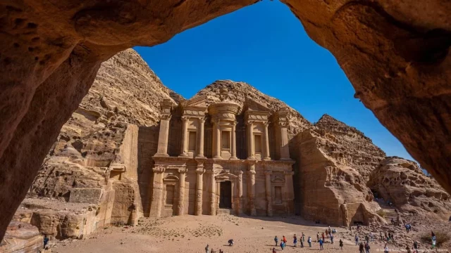 Indiana Jones En La Vida Real: Descubren La Tumba Secreta En Petra, La Ciudad Perdida