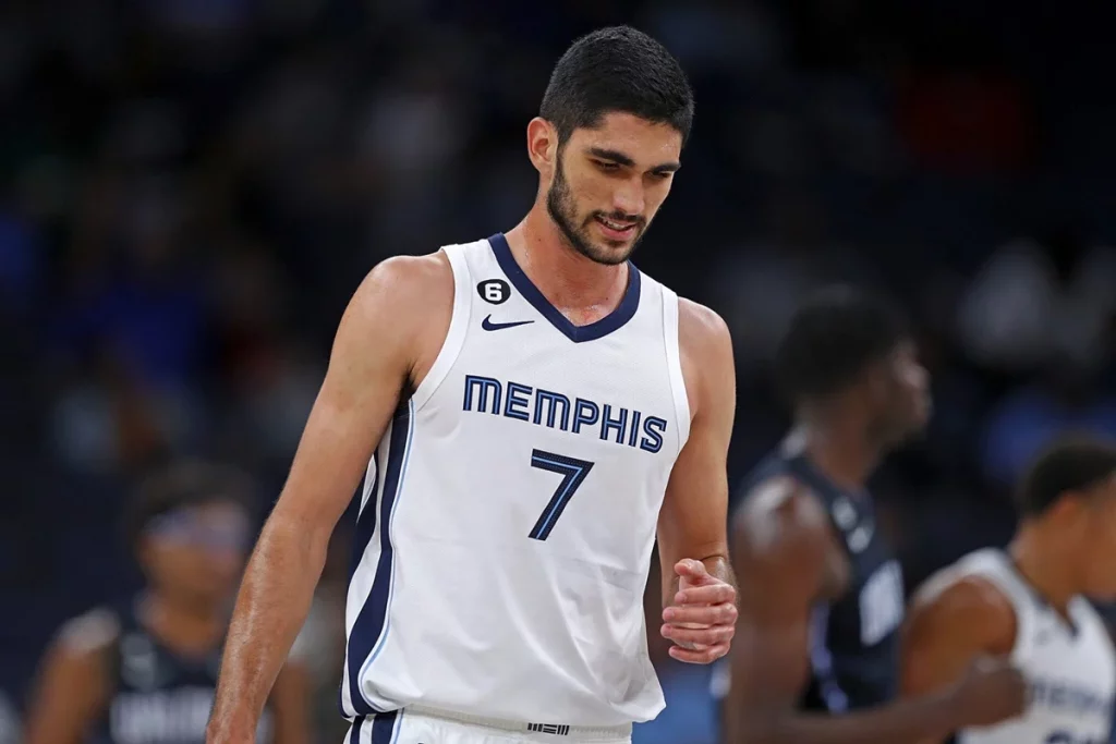 Santi Aldama Recibe El Portazo De Memphis A Horas De Arrancar El Curso Nba