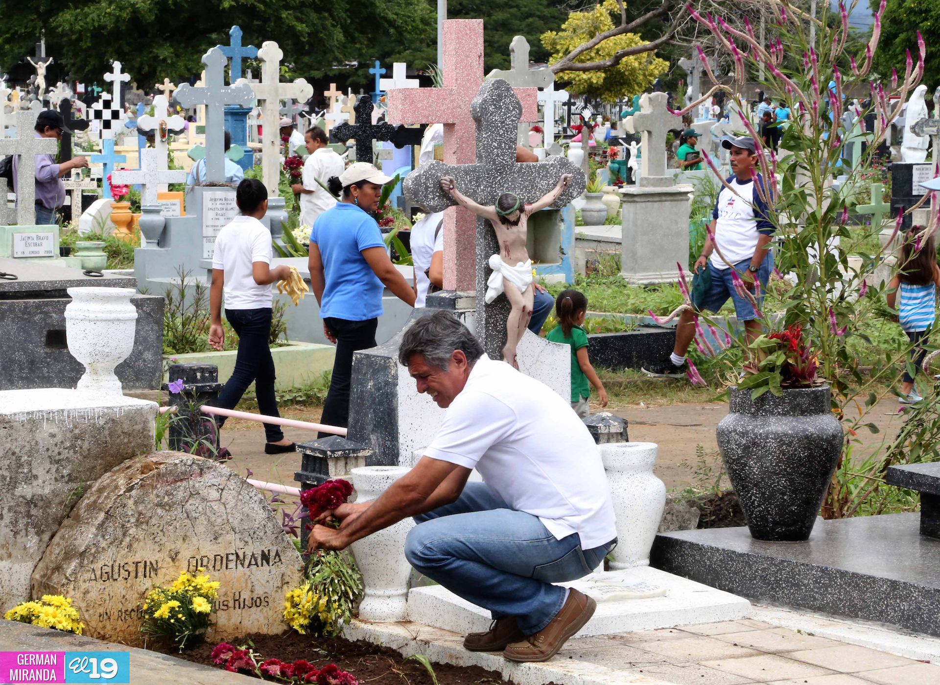 Las Tradiciones En El Día De Los Fieles Difuntos