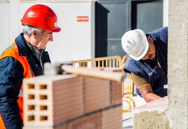 La Falta De Mano De Obra Destroza La Facturación Del Sector De La Construcción Y Empeora La Situación De La Vivienda