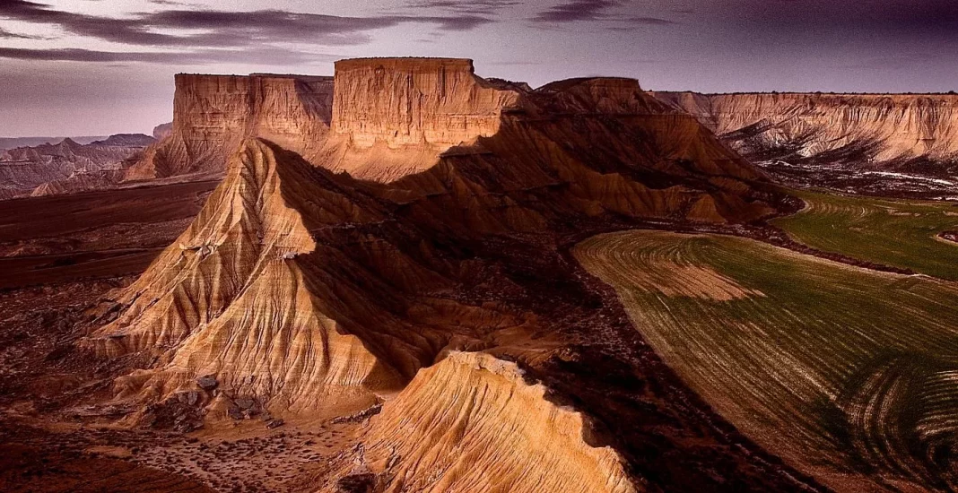 Un paisaje lunar esculpido por la erosión