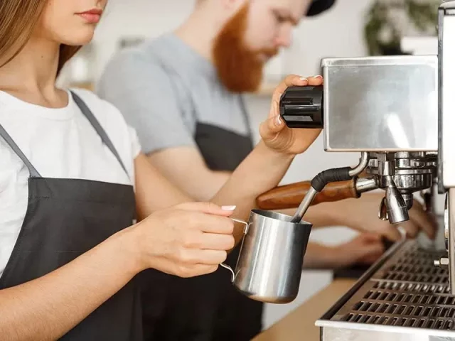 Una Experta En Cafés, Cabreada Al Descubrir Lo Que Hacen En Los Bares