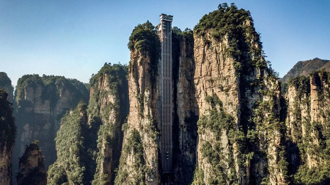 Una maravilla de la ingeniería en un parque de película