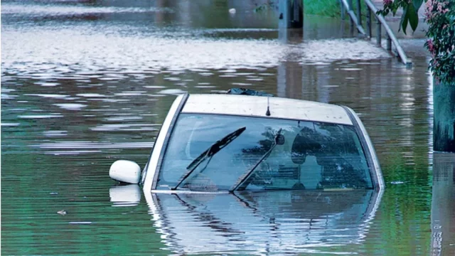 Esto Es Lo Que Aconsejan Los Mecánicos A Los Dueños De Coches Inundados Para Evitar El Siniestro Total