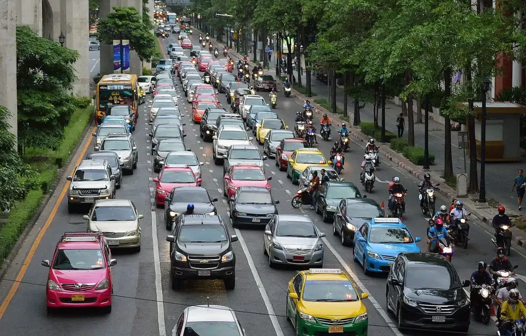 La realidad del tráfico: entre atascos y desafíos urbanos