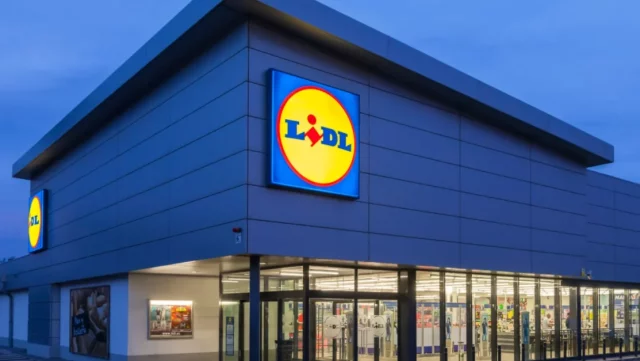 Por Menos De 10 Euros, Consigue En Lidl La Falda Más Viral De La Temporada ¡Perfecta Con Botas O Zapatillas!