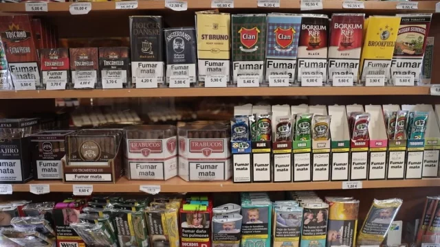 Roba Paquetes De Tabaco Valorados En 4.000 Euros En Un Estanco Y Se Pone A Venderlos En Instagram