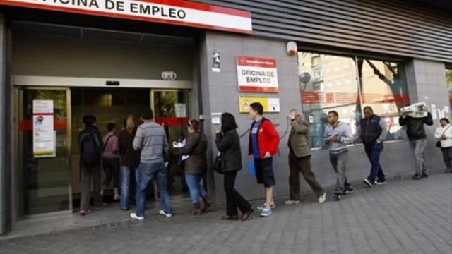 España Cierra 2024 Liderando El Paro En Europa: 1 De Cada 4 Jóvenes Sin Empleo Y 11,2% De Tasa General