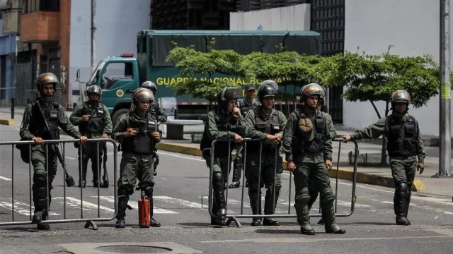 Maduro Intensifica Las Medidas Represivas En Caracas Para Sofocar Protestas Contra Su Toma De Posesión