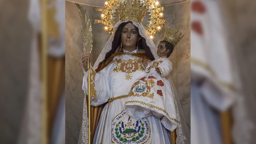 Nuestra Señora De La Paz En El Salvador