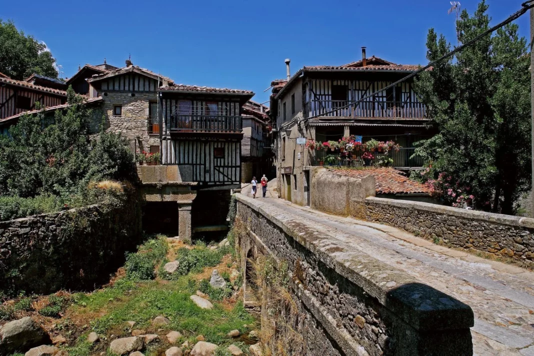 Un pueblo con encanto histórico y arquitectónico