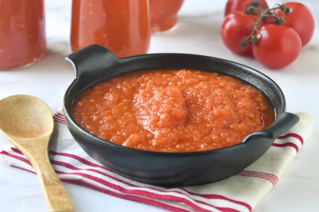 ¿Por qué es esencial conocer los ingredientes del tomate frito?