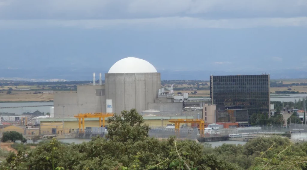 La Central Nuclear De Almaraz (Cáceres) Tiene Los Días Contados Si El Gobierno No Recula. | Fuente: Rrss