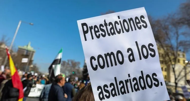 Los Trabajadores Que Cesen Su Actividad Deberán Cumplir Una Serie De Requisitos Para Solicitar La Prestación Correspondiente A La Mutua A La Que Estén Adheridos Fuente: Efe
